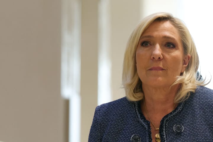 France : Marine Le Pen écartée de la course présidentielle de 2027, un tournant décisif pour l'extrême droite