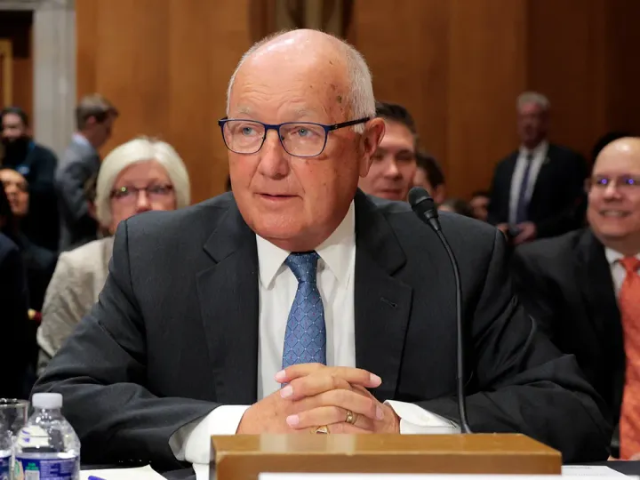 États-Unis : nomination controversée de Peter Hoekstra comme ambassadeur au Canada